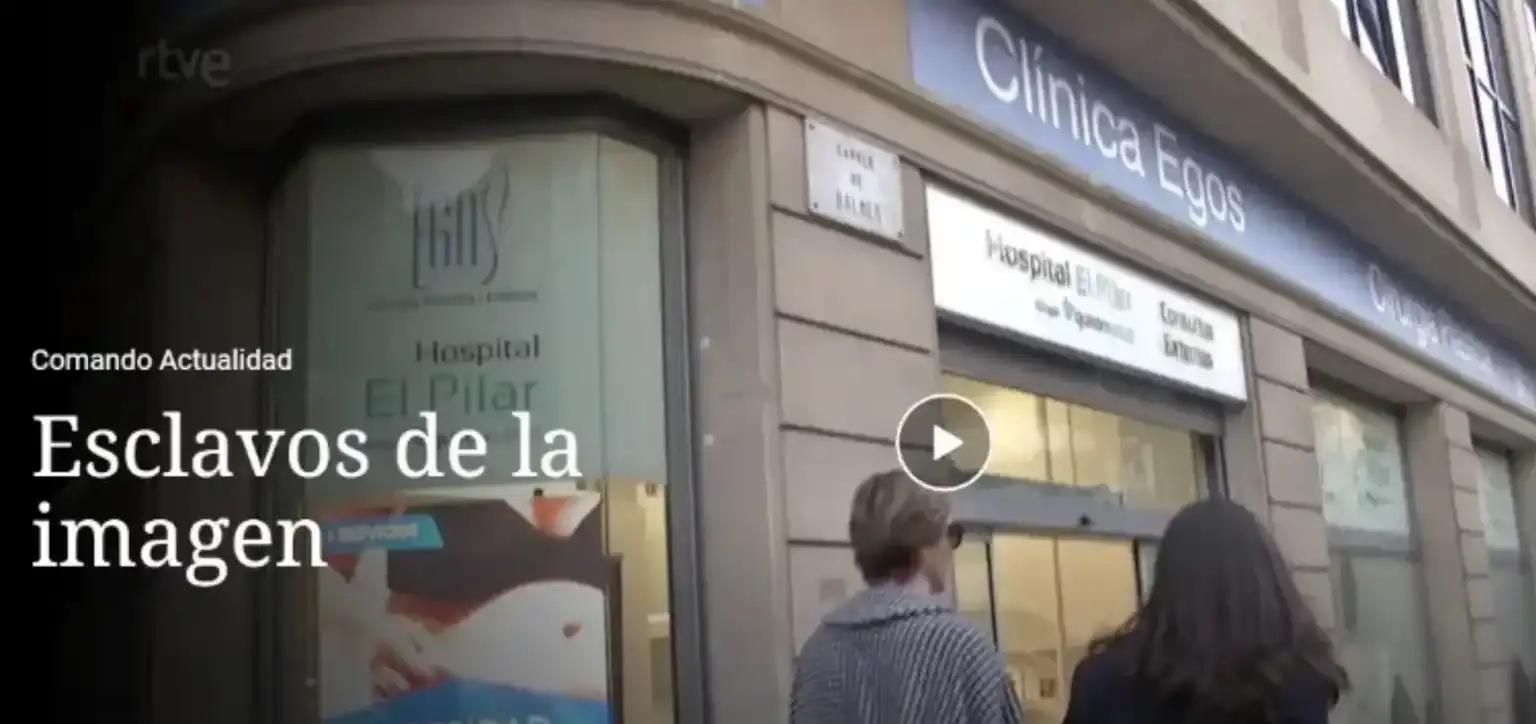 Rtve: Esclavos de la Imagen Erik Putzbach realizandose un Lip Up con el Dr. Tiago