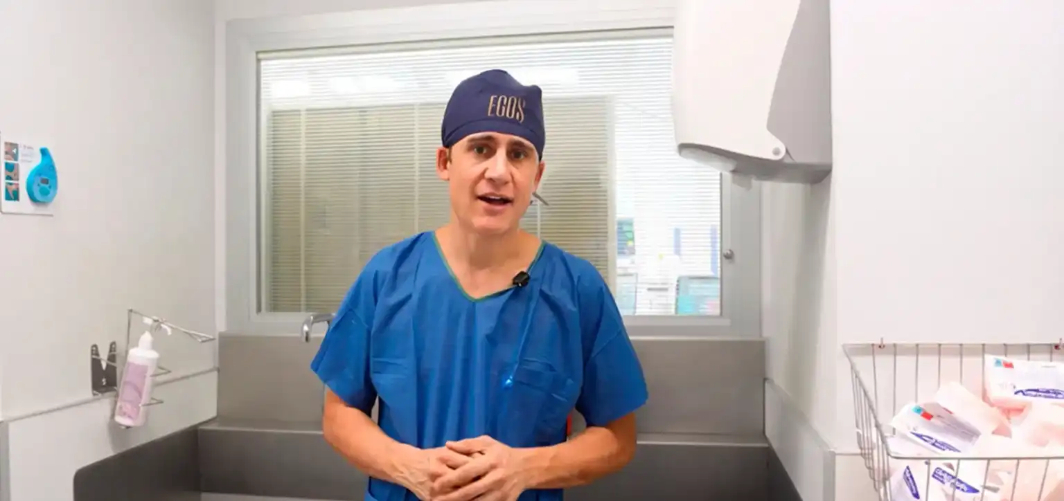 Our surgeon, Santiago Elvira, explains on Antena 3 the aesthetic procedures setting the trend