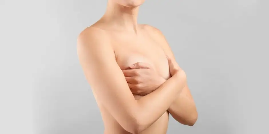 Pezones invertidos: causas, síntomas y soluciones