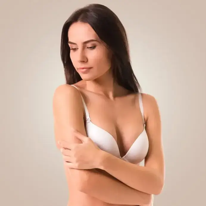 Extracció d'implants de pit: cirurgia segura i professional