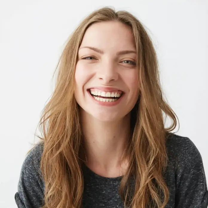 Sonrisa gingival: Dile adiós a las encías visibles