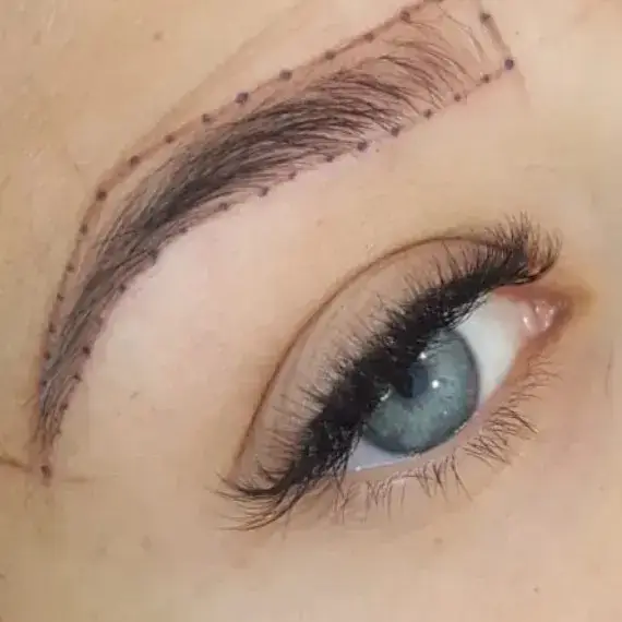 Antes de Micropigmentación de cejas