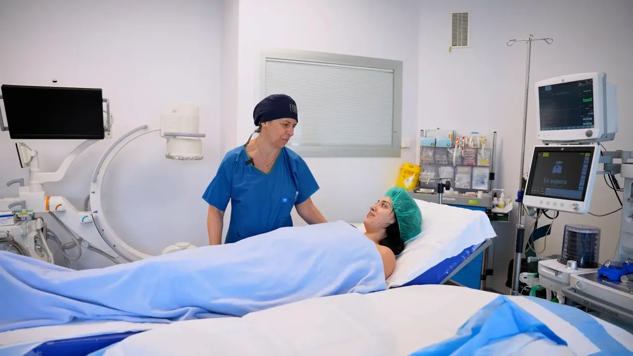 La exconcursante de la Isla, Valeria Ardila, se realiza una lipotransferencia a glúteos