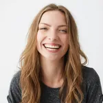 Sonrisa gingival: Dile adiós a las encías visibles