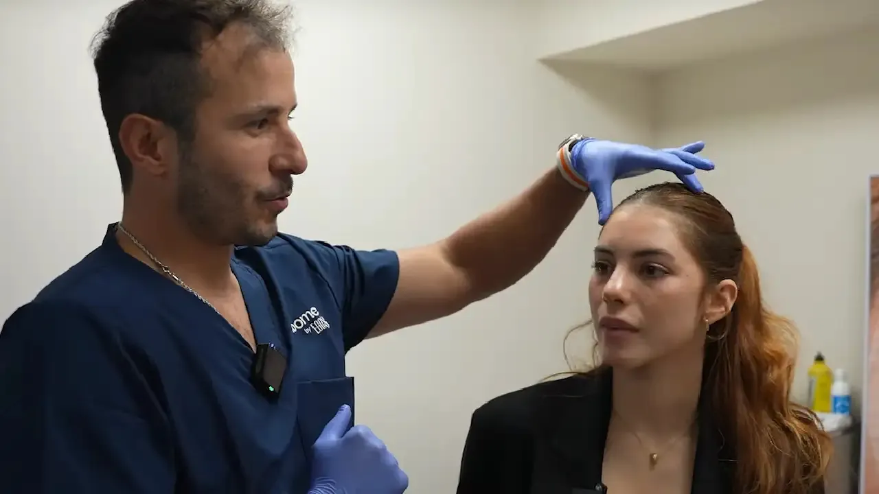 Alexmay Valladares se realiza unos Foxy Eyes en EGOS