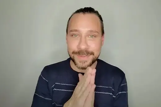 Gabriel con su cirugía de párpados